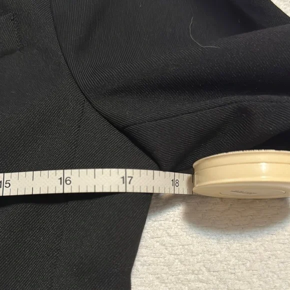 Banana Republic- CLASSIC SUIT BLAZER/Wms size: 4/ Black/ Semi-fitted/ NEW w/ tag - Picture 15 of 15